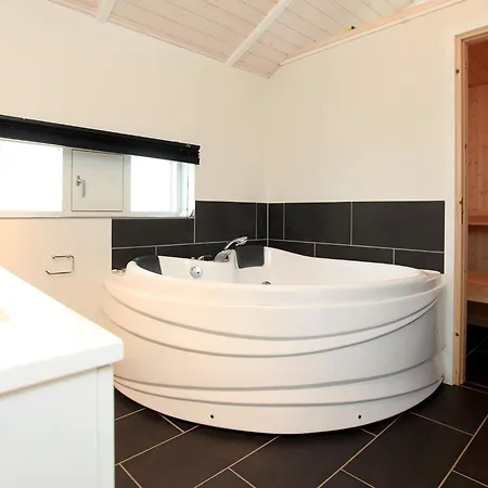Panoramic Retreat In Hejlsminde - By Traum Holiday home