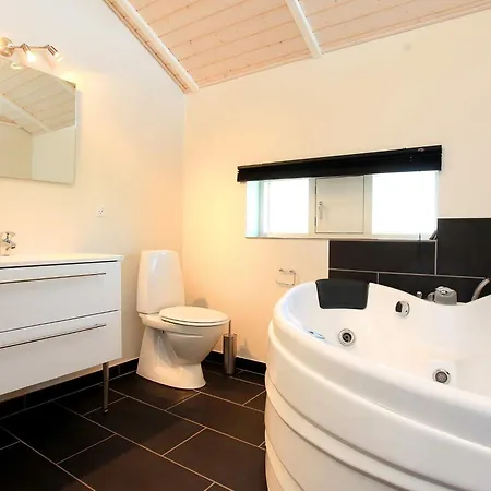Holiday home Panoramic Retreat In Hejlsminde - By Traum Hejls